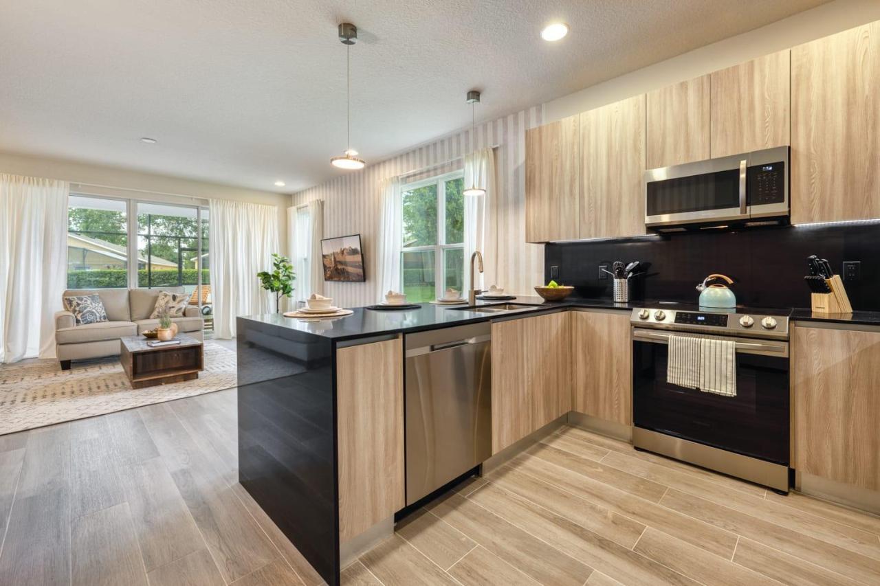 Modern Home With Private Pool Near Disney 올랜도 외부 사진
